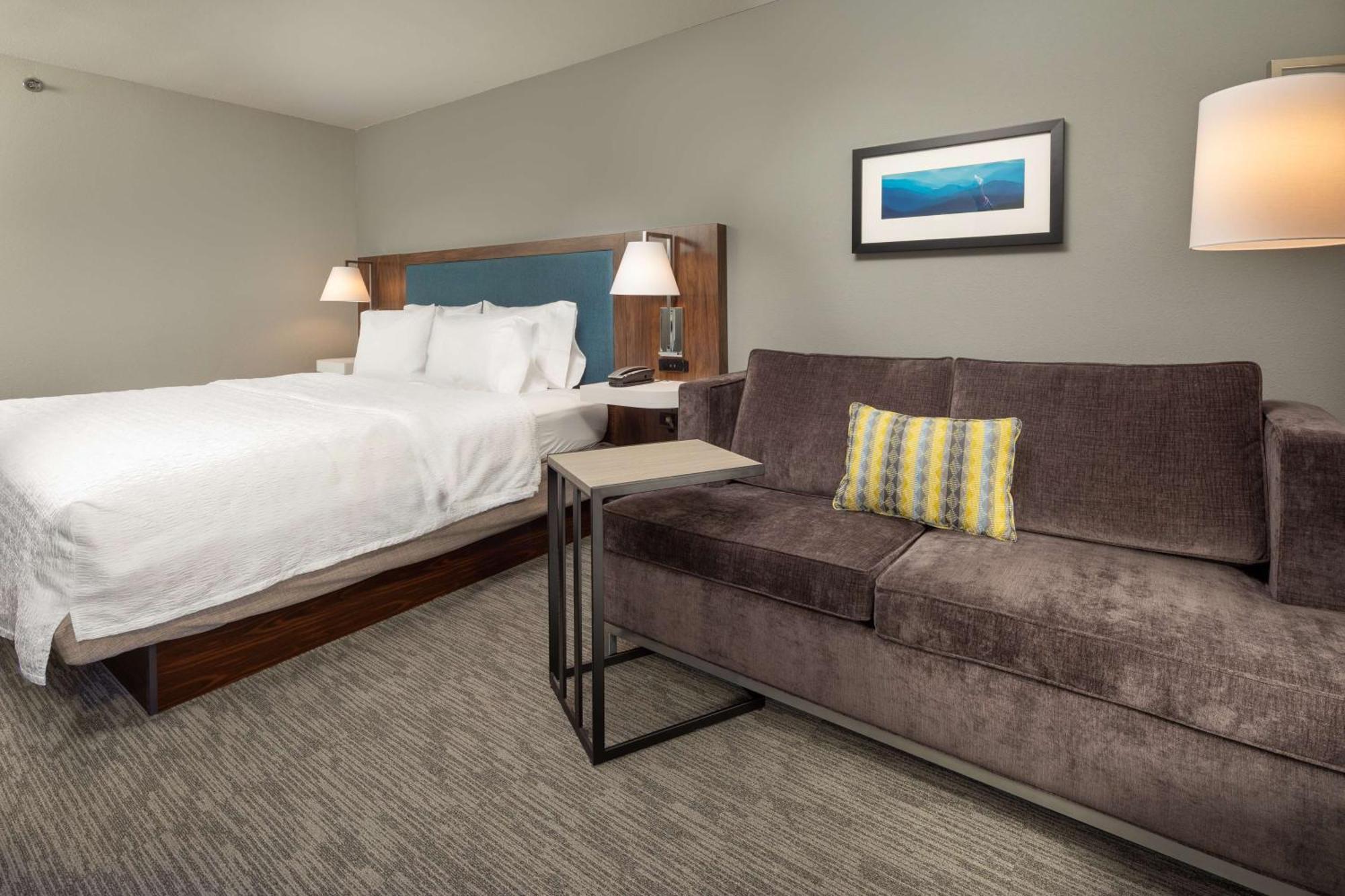 King Room with King Bed - Non-Smoking,1574714231:JPEG