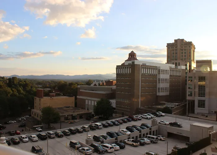 Hotel with view: Hilton Garden Inn Asheville Downtown