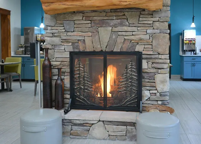 Family Hotel: Brookstone Lodge Near Biltmore Village, An Ascend Collection Hotel